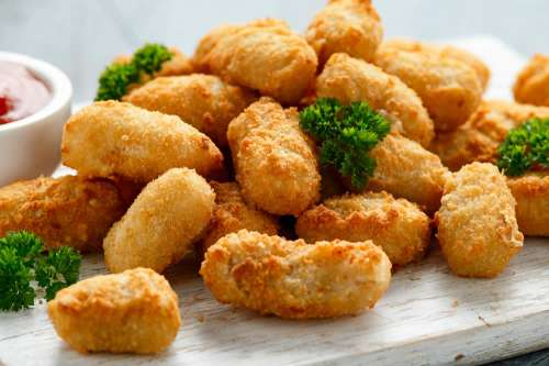 In questo articolo parliamo dell'Acrilamide, spiegando cos'è, come si forma e quali alimenti la contengono. Mangiare Cibo Fritto Fa Male? Legame tra Acroleina e Cancro, e altri Problemi del Cibo Fritto. Come Evitare la Formazione di Acroleina