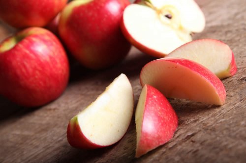 In questo articolo parliamo delle mele annurca, delle loro Proprietà e dei Potenziali Benefici per la Salute derivanti dalla loro azione antiossidante e ipo-colesterolemizzante. Con Studi scientifici e Consigli Utili