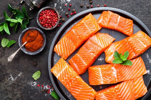 In questo articolo parliamo degli Omega-3, delle loro Funzioni nell'organismo e delle loro Proprietà Salutistiche. Con Dosi Consigliate, Fabbisogno e Alimenti Ricchi di Omega-3. Oltre 100 Studi per Capire le Proprietà degli Integratori di Omega-3