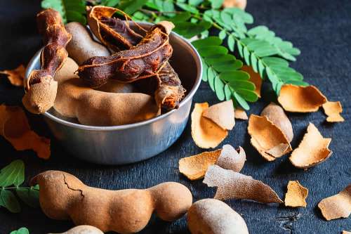 In questo articolo parliamo del Tamarindo e dei suoi Potenziali Benefici per la Salute. Con Studi Scientifici, Usi in Cucina, Proprietà Nutrizionali e Possibili Controindicazioni