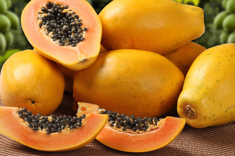 Papaya e Salute: Fa Bene? Tutte le Proprietà e Modo d'Uso. Fa Male?